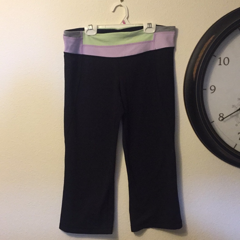 Capri Lululemon workout pants